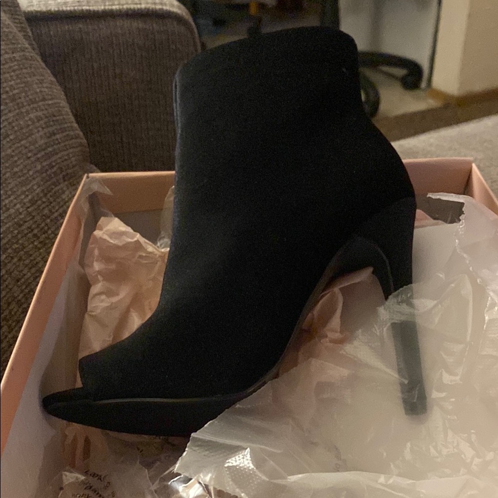 JustFab Sleek Black Heeled Boots